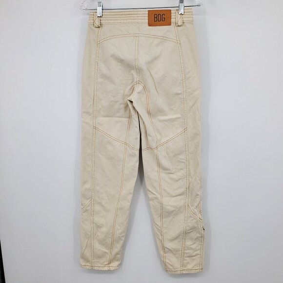 BDG‎ Low Rise Cream Tapered Moto Zipper Jeans Size 26 - Picture 2 of 12